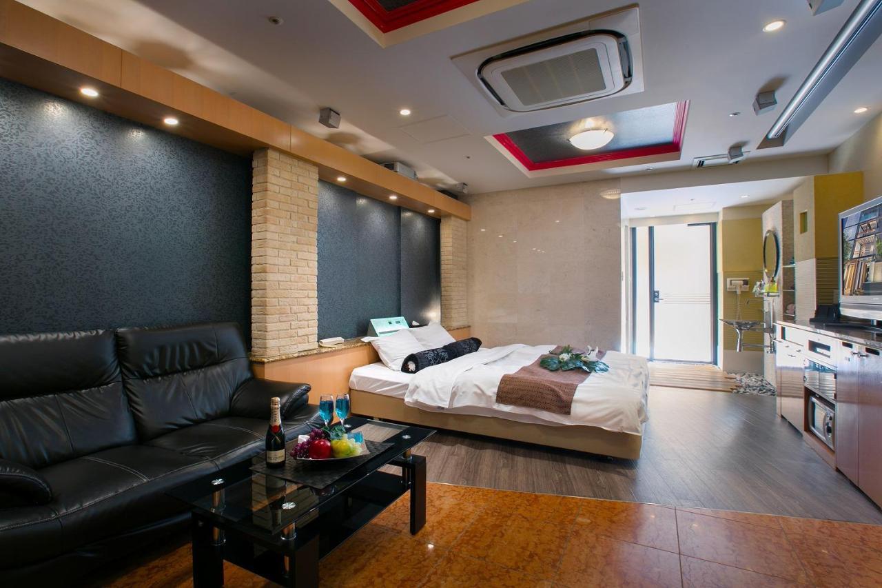 Hotel Axis -アクシス- (Adults Only) 大阪 外观 照片