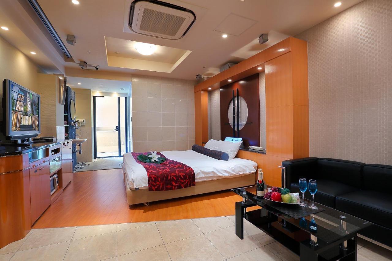 Hotel Axis -アクシス- (Adults Only) 大阪 外观 照片